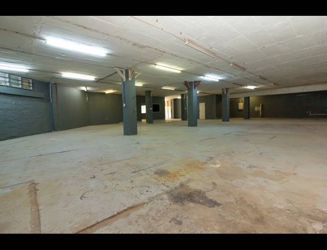 667M² FULL FLOOR TO LET IN WESTCLIFF